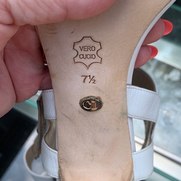 Charles David White and snakeskin Side buckle heel - Picture 6 of 12